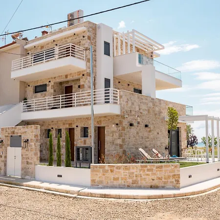 Irista By Golden Host Apartment Nea Moudania