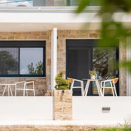 Irista Apartment *