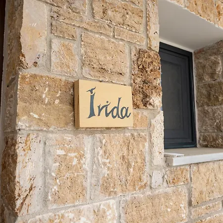 Irista By Golden Host *
