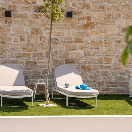 Irista Apartment