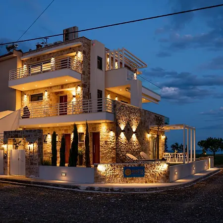 Irista By Golden Host Apartment