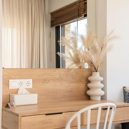 Irista Apartment *