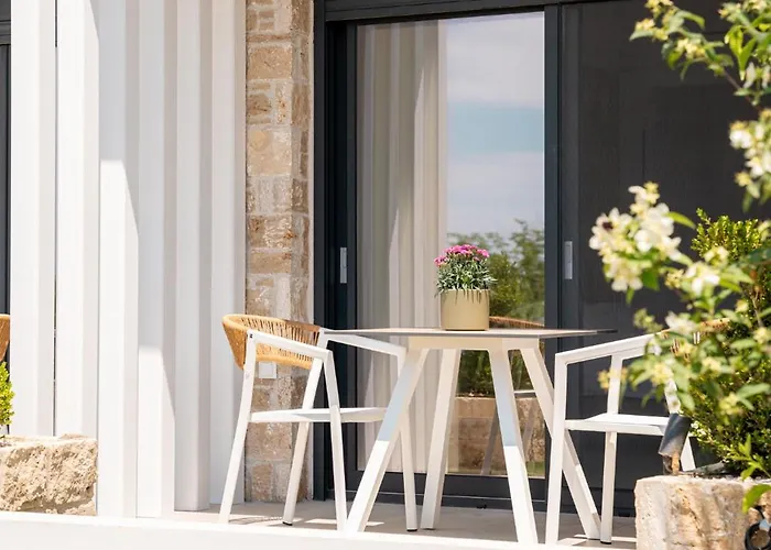 Irista Apartment